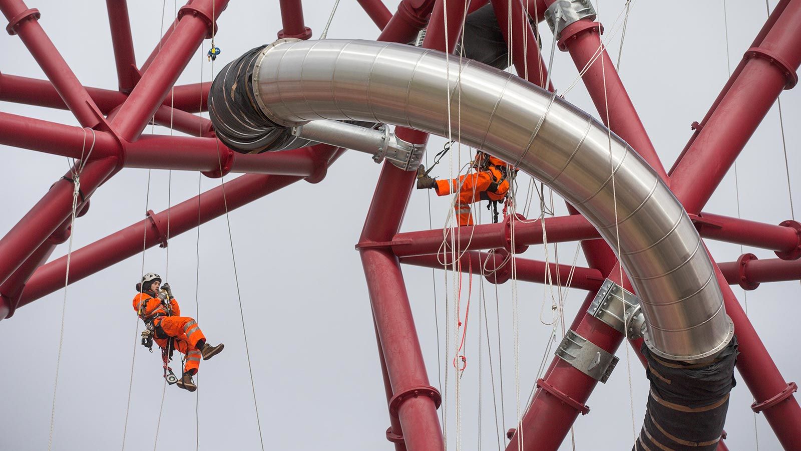 London Stratford ArcelorMittal Orbit & Slide Construction - Statue & Monument - Mace Group