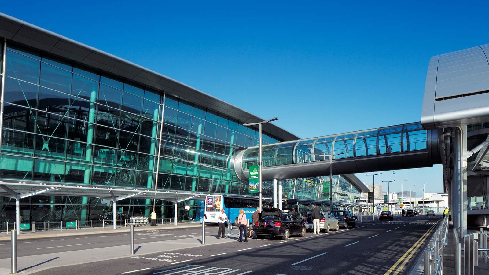 Dublin Airport Pick & Drop Off Area - Mace Group