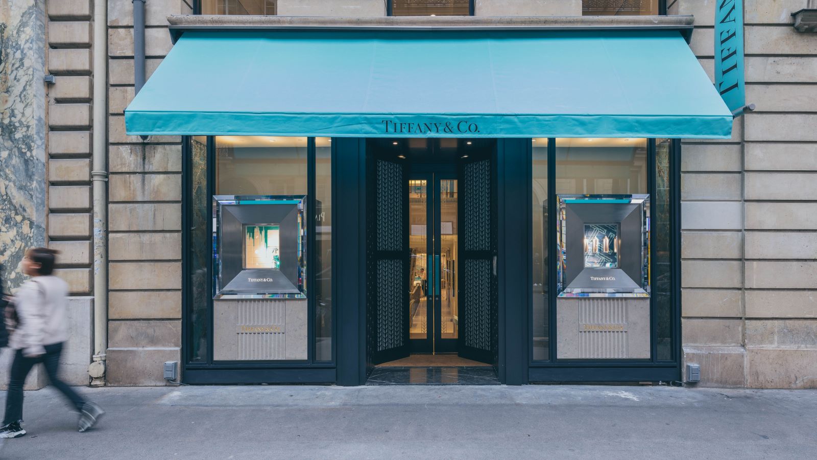 Tiffany & Co Retail Store Front - Mace Group